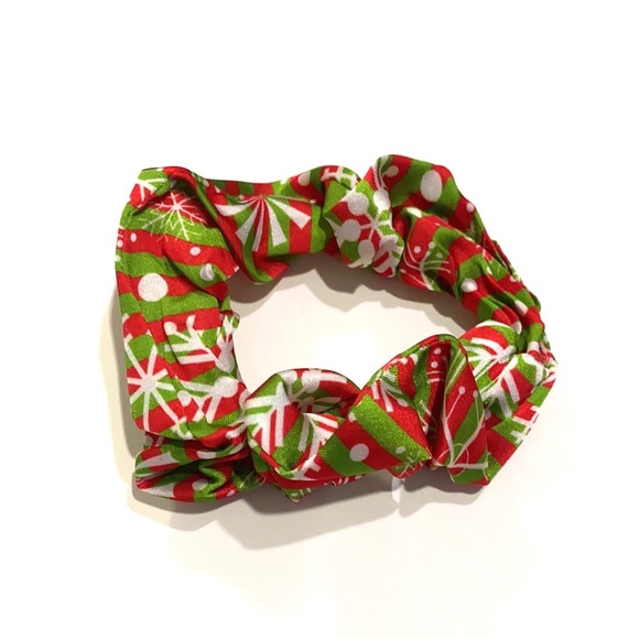 Christmas Holiday Scarf Scrunchie Ponytail Holder 2 in 1 Snowflake - Picture 4 of 5